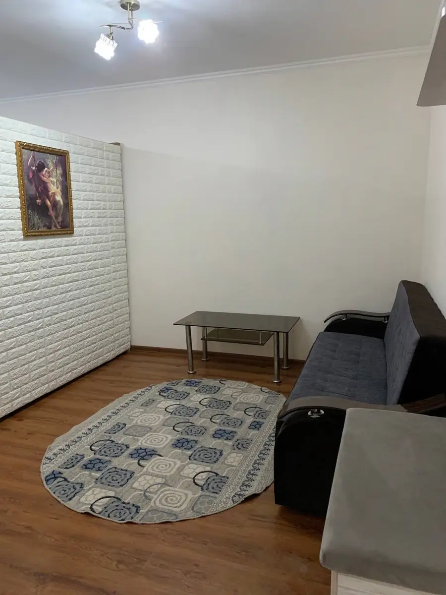 1-комнатная квартира − 38 м², 2/9 этаж
