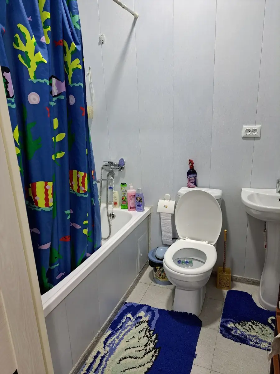 1 xonali kvartira sotiladi − 28 m²