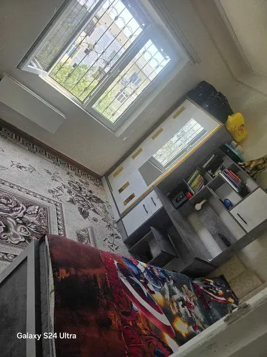 Продается 3-комнатная квартира − 78 м²