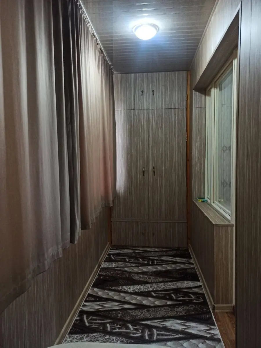 1-комнатная квартира − 38 м², 1/4 этаж