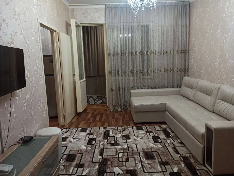 1 xonali kvartira sotiladi − 38 m²
