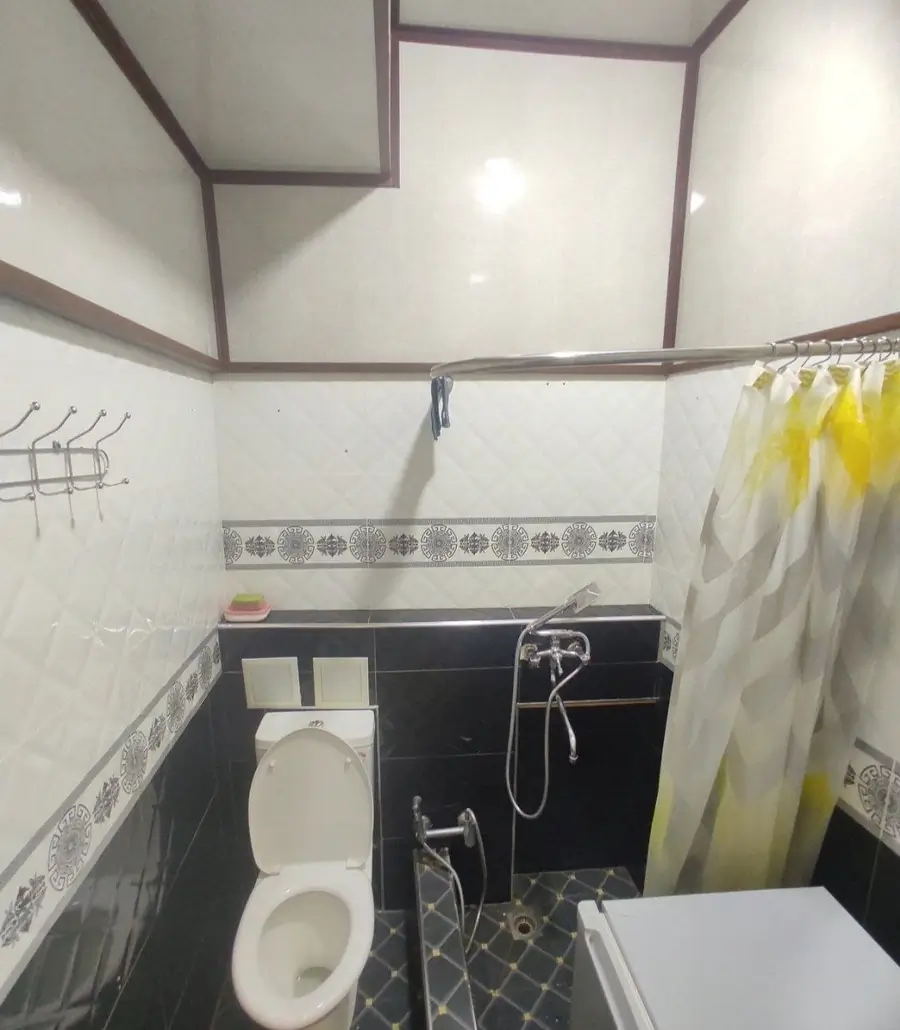 1 dan 1 xona kvartirada, 1/4 qavat