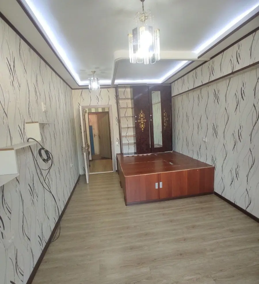 Kvartirada 1 dan 1 xonasi sotiladi