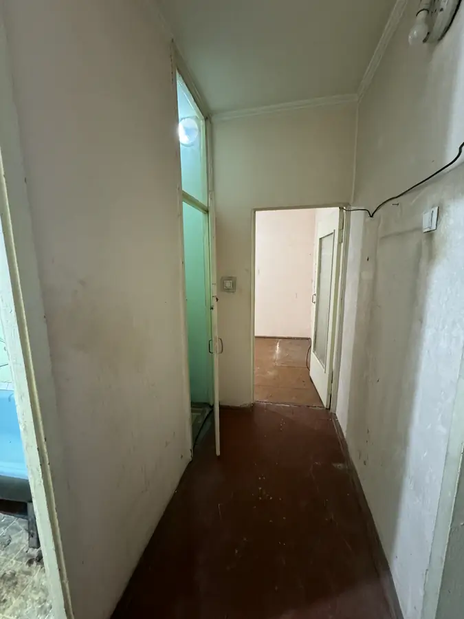 2 xonali kvartira sotiladi − 50 m²