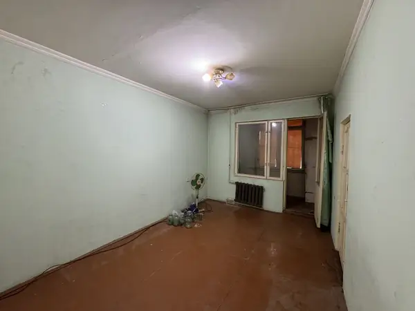 2-комнатная квартира − 50 м², 1/4 этаж