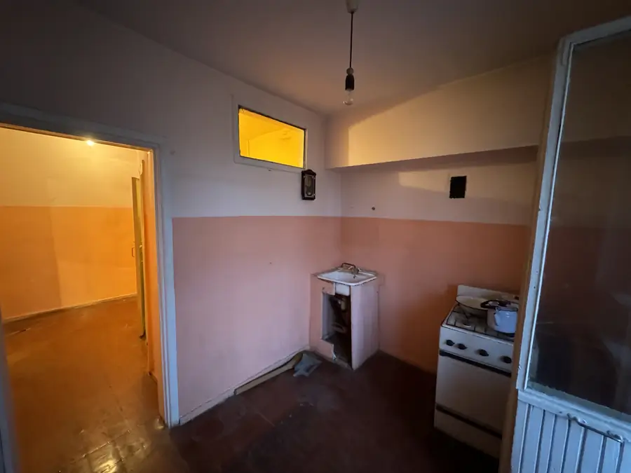 2 xonali kvartira sotiladi − 54 m²