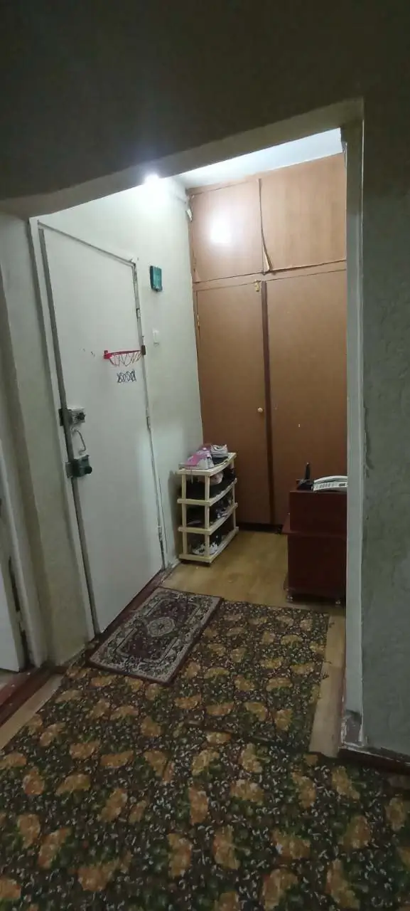 2 xonali kvartira sotiladi − 57 m²