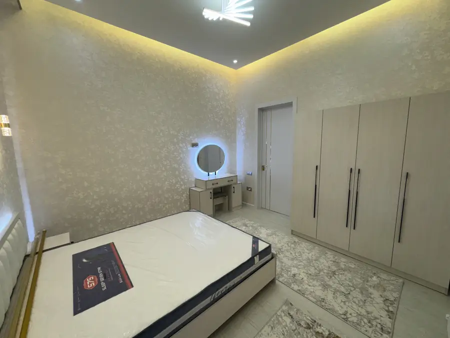 2 xonali kvartira sotiladi − 53 m²