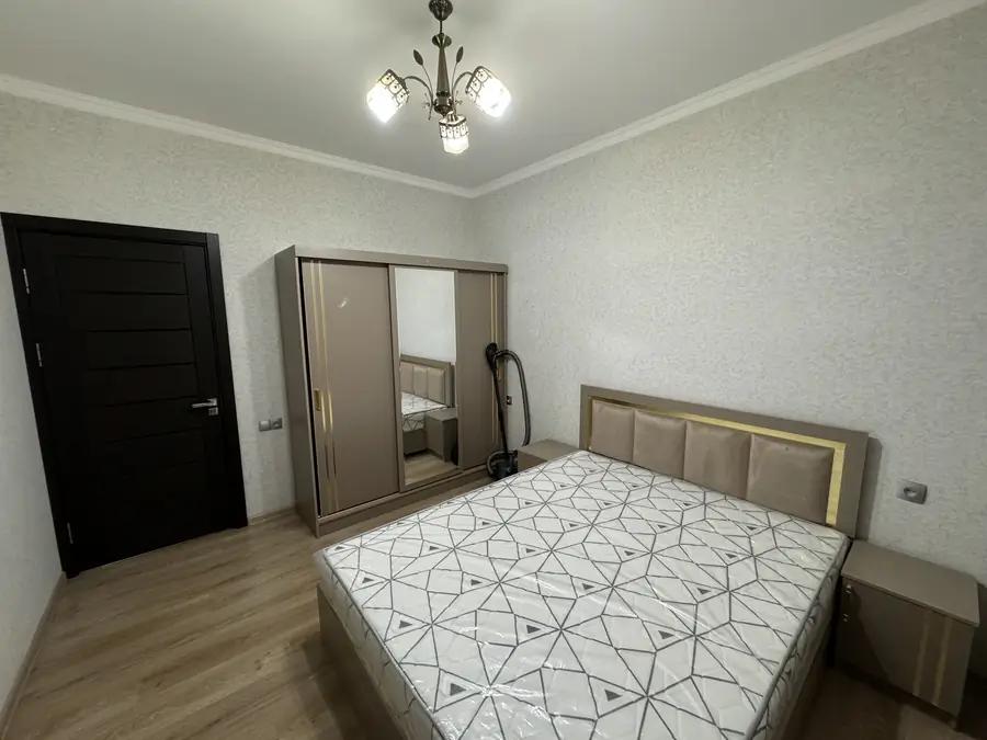 Продается 2-комнатная квартира − 63 м²