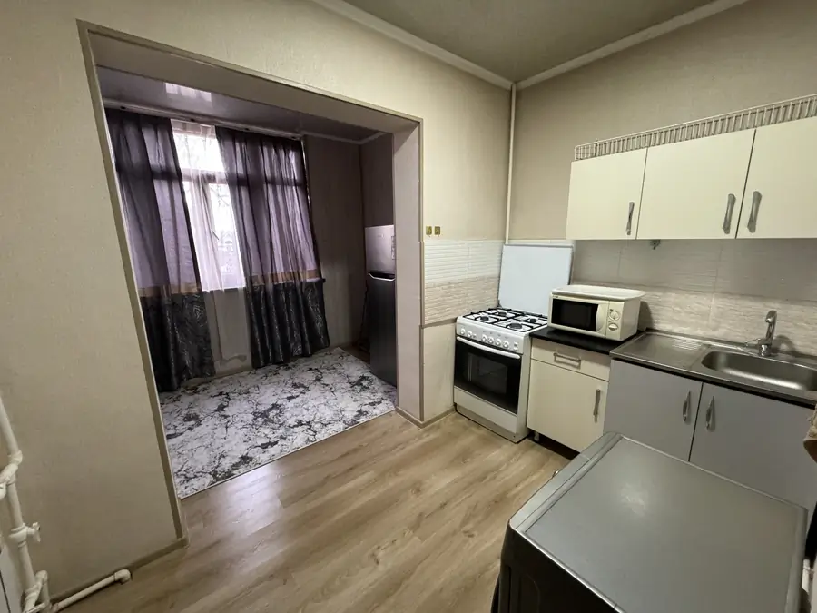 Продается 2-комнатная квартира − 63 м²