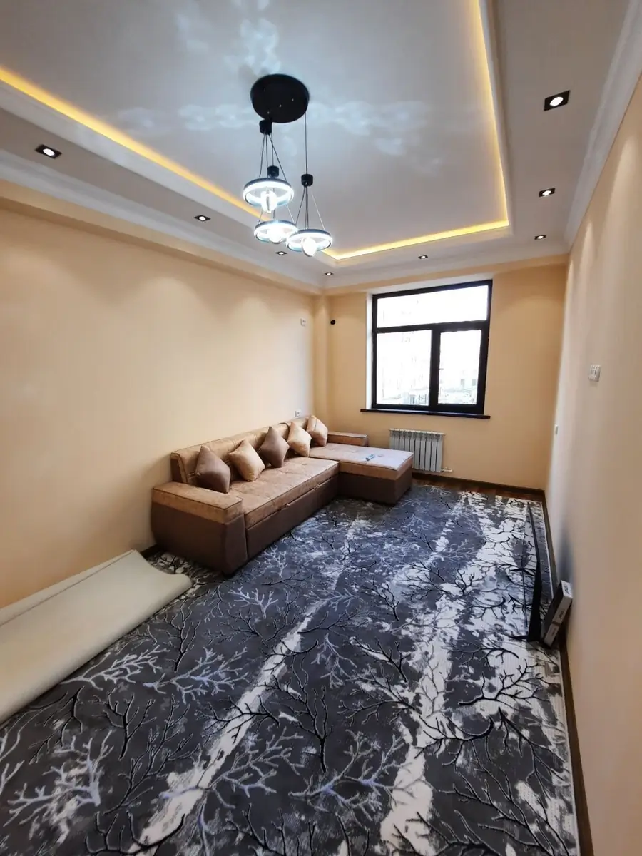1-комнатная квартира − 37 м², 3/5 этаж