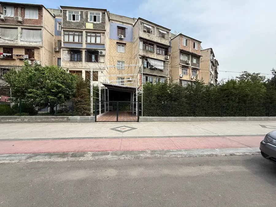 Офис − 115 м², 1/5 этаж