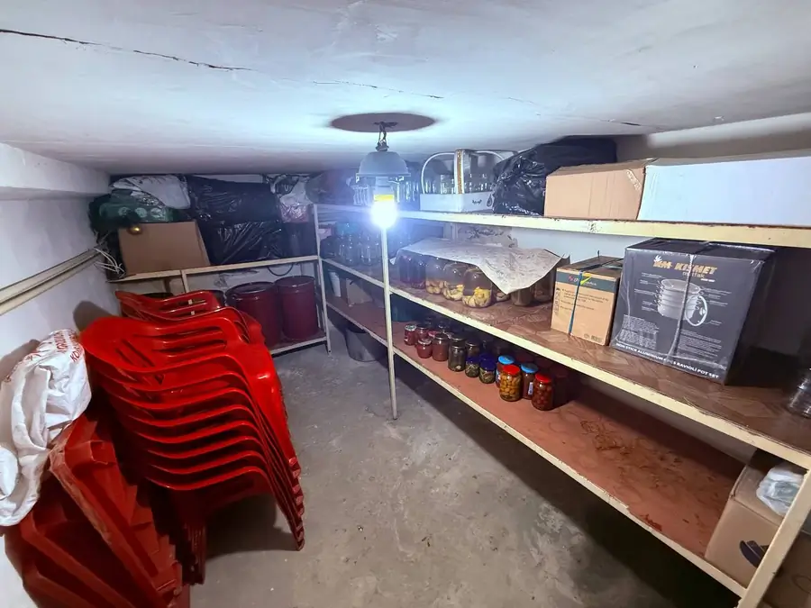 Ofis sotiladi − 115 m²