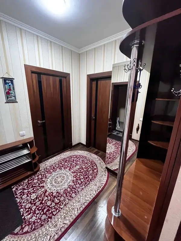 3-комнатная квартира − 84 м², 8/9 этаж