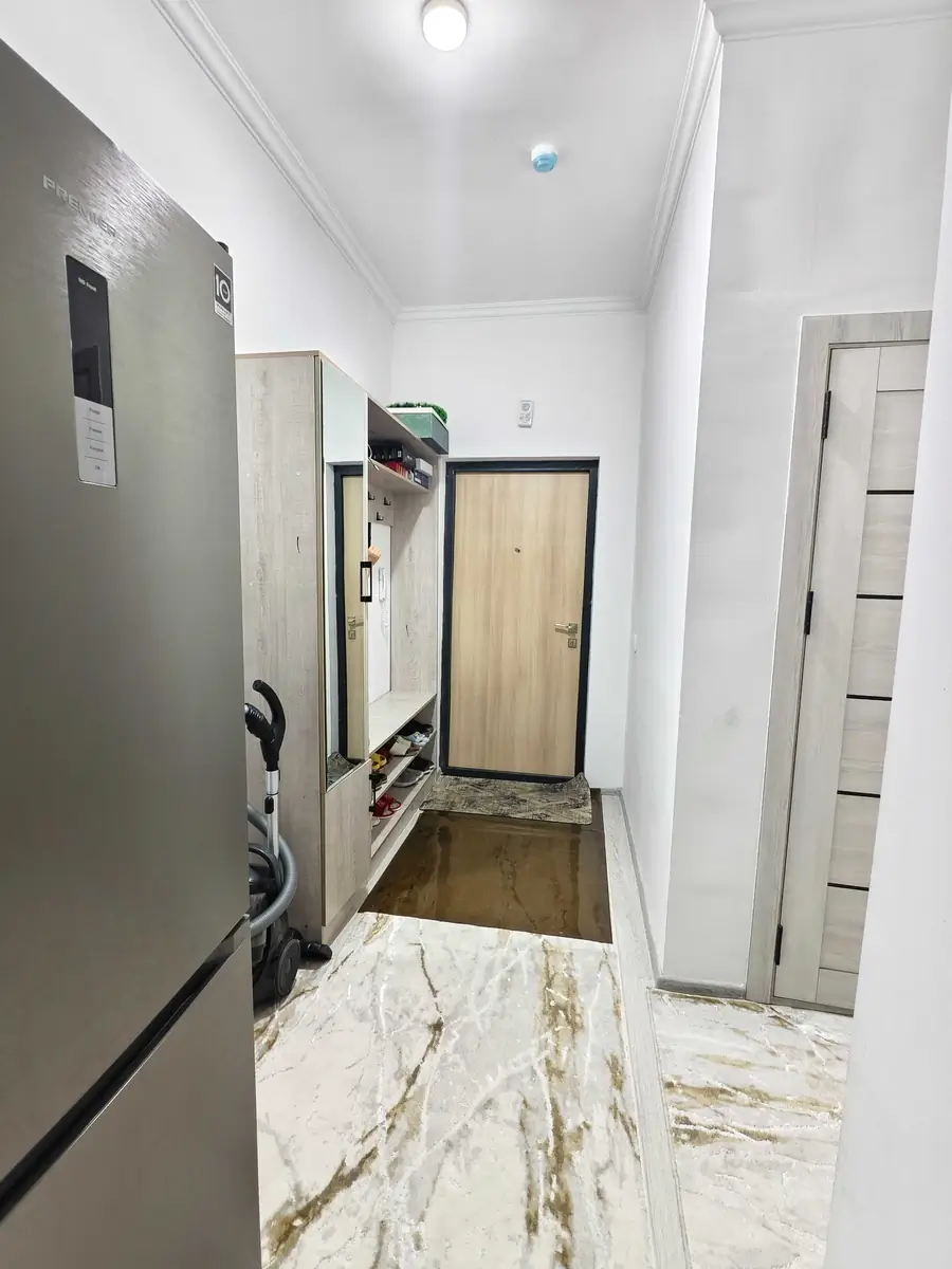 Продается 3-комнатная квартира − 92 м²