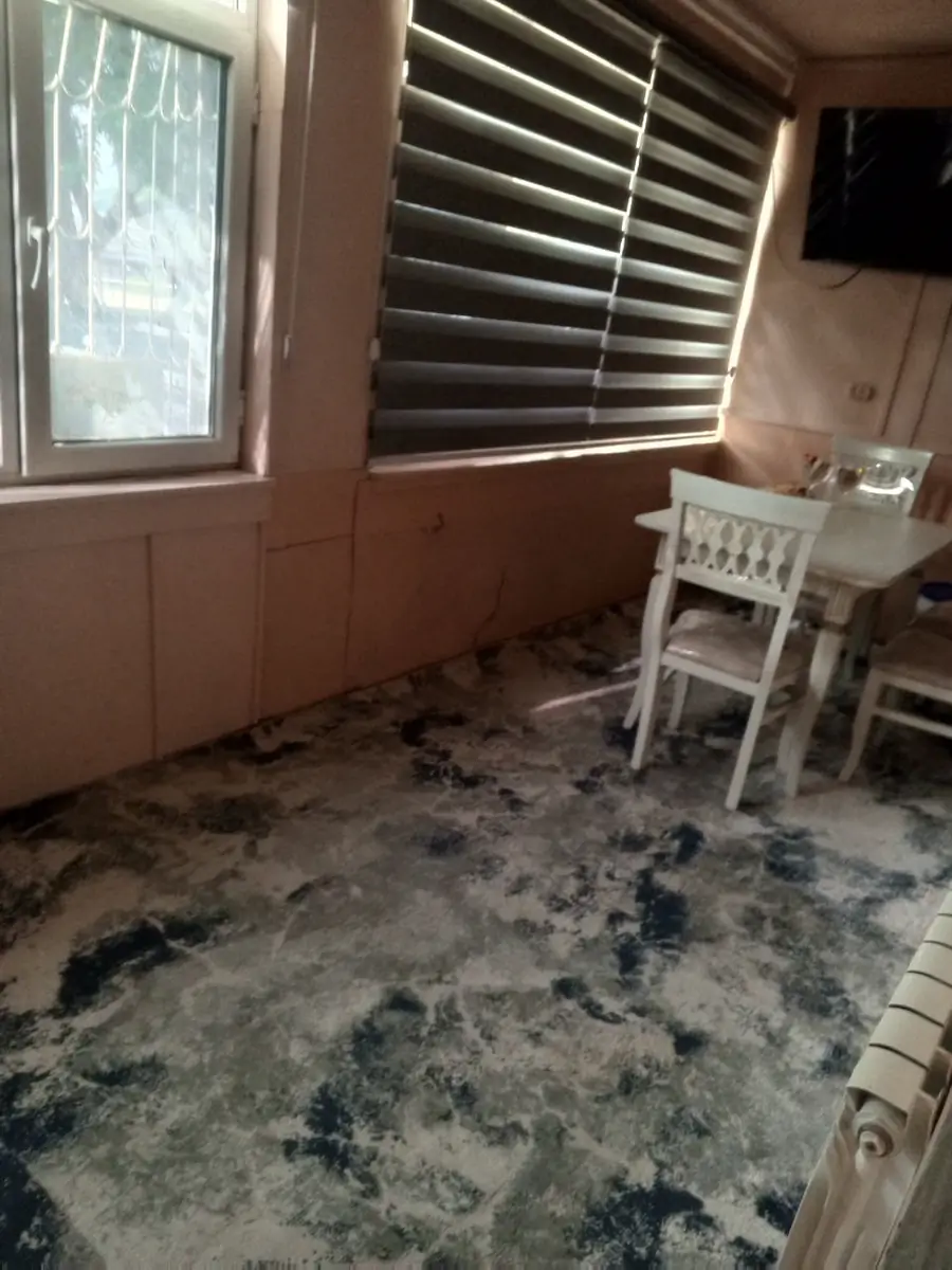 1 xonali kvartira sotiladi − 42 m²