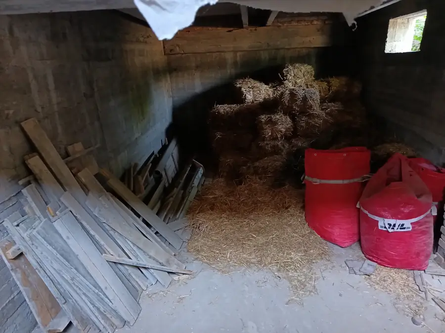 2 qavatli uy sotiladi − 200 m²