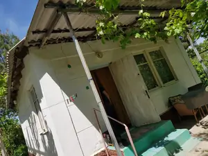1-этажный дом − 50 м², 6 сот.