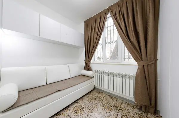 1 xonali kvartira − 28 m², 4/5 qavat