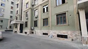 3-комнатная квартира − 101 м², 1/8 этаж