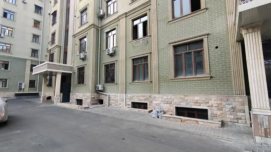 3-комнатная квартира − 101 м², 1/8 этаж