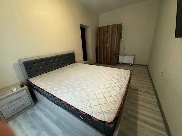 1-комнатная квартира − 35 м², 3/4 этаж