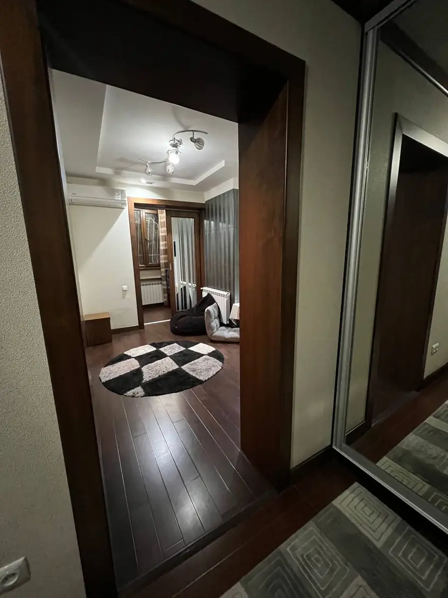 Ijaraga 2 xonali kvartira − 85 m²