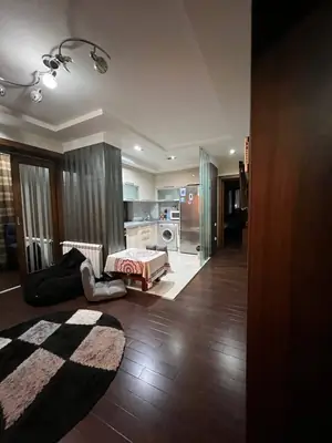 Сдается 2-комнатная квартира − 85 м²