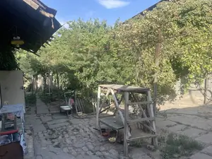 1-этажный дом − 530 м², 5.3 сот.