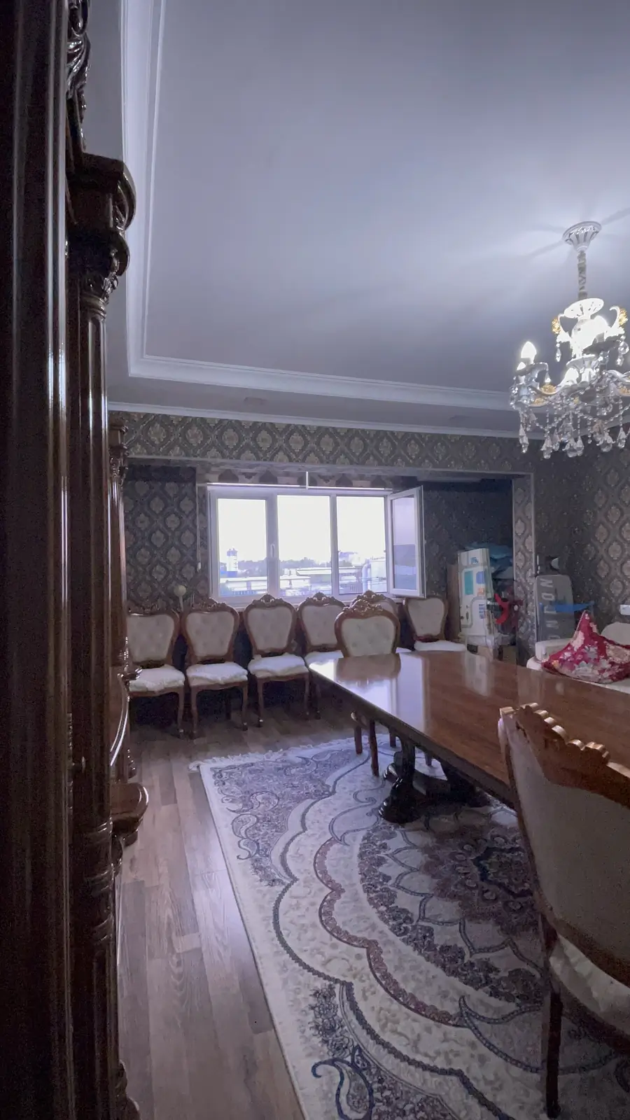 Продается 4-комнатная квартира − 80 м²