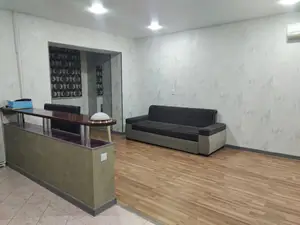 1-комнатная квартира − 42 м², 3/4 этаж