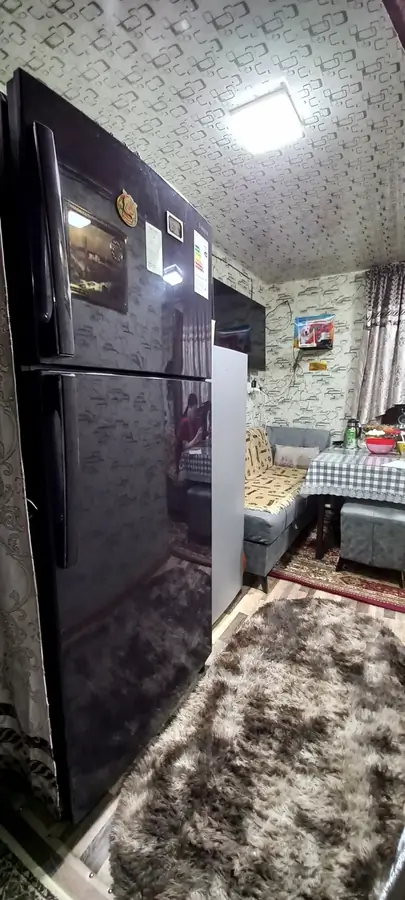2-комнатная квартира − 42 м², 1/2 этаж