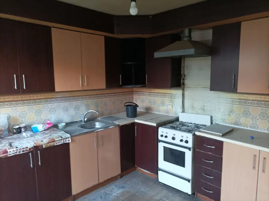1-этажный дом − 150 м², 5.5 сот.