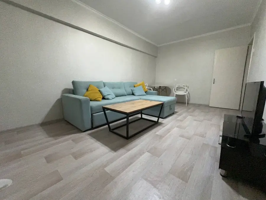 3-комнатная квартира − 75 м², 2/4 этаж