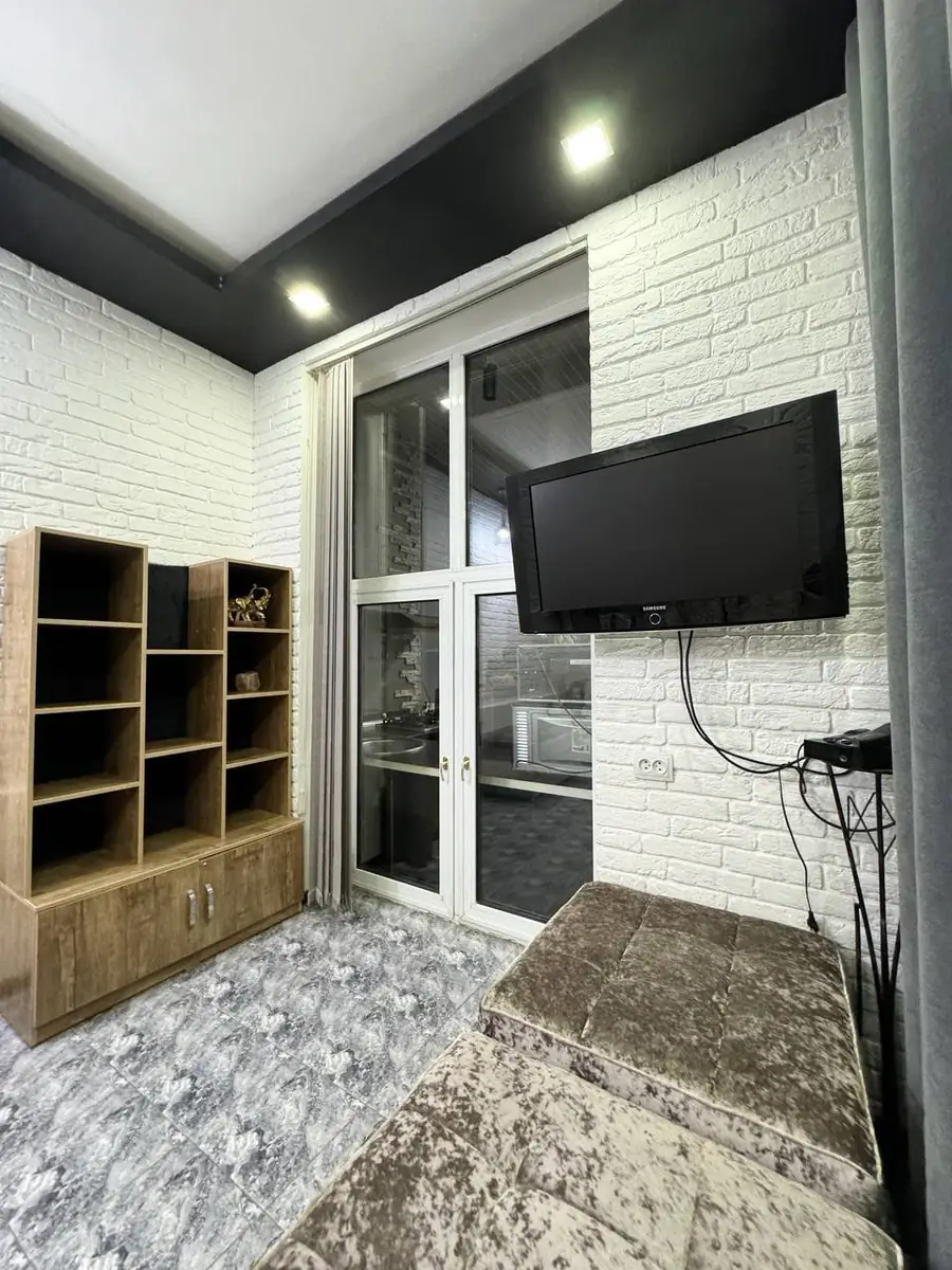 1-комнатная квартира − 35 м², 3/4 этаж