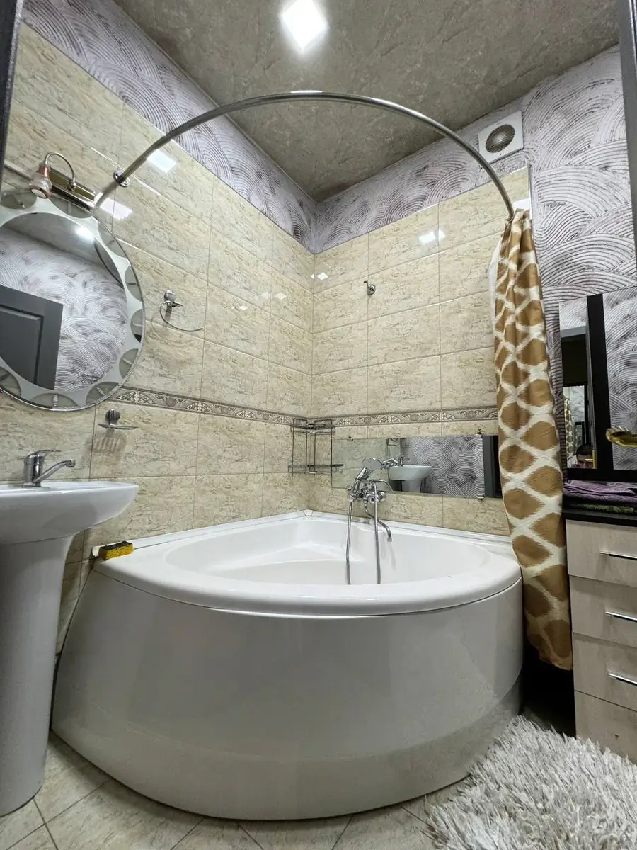 1-комнатная квартира − 35 м², 3/4 этаж