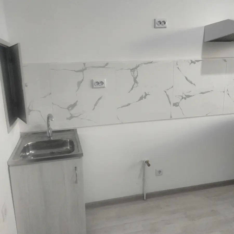 3-комнатная квартира − 98 м², 16/16 этаж