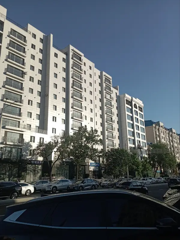 4-комнатная квартира − 170 м², 12/12 этаж