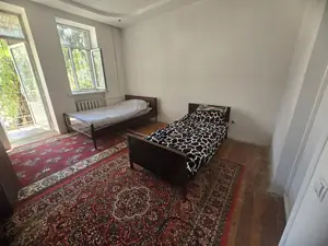 4 xonali kvartira − 100 m², 2/3 qavat