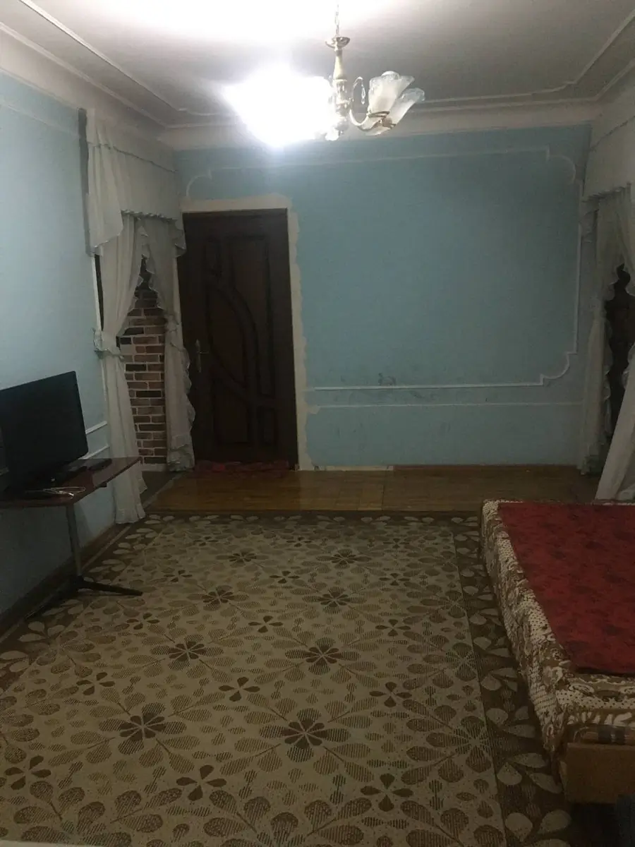 Продается 4-комнатная квартира − 84.3 м²