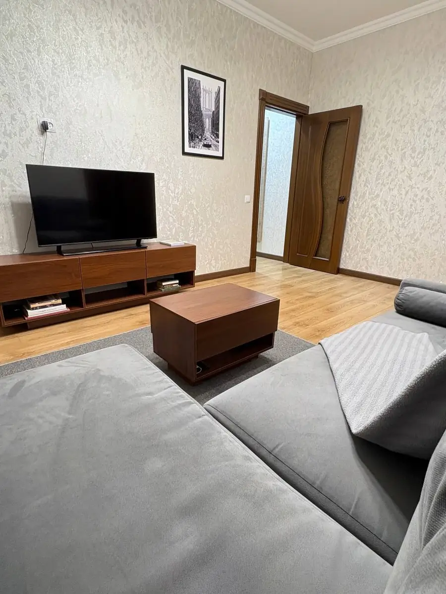 1 xonali kvartira sotiladi − 41 m²