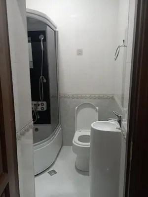 Ijaraga ofis − 1200 m²