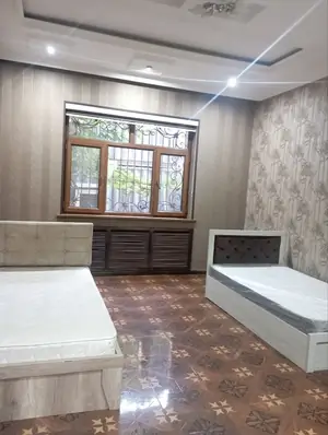 Ijaraga ofis − 1200 m²
