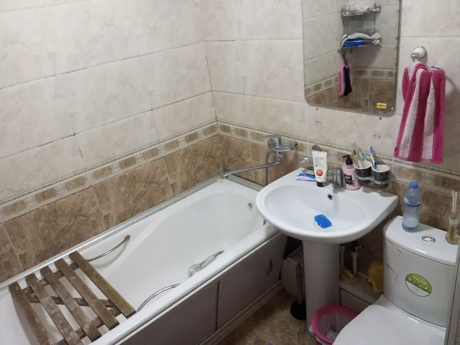 Более 5 xonali kvartira sotiladi − 112 m²