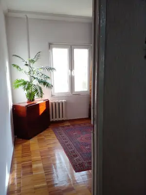 Более 5-комнатная квартира − 110 м², 2/5 этаж