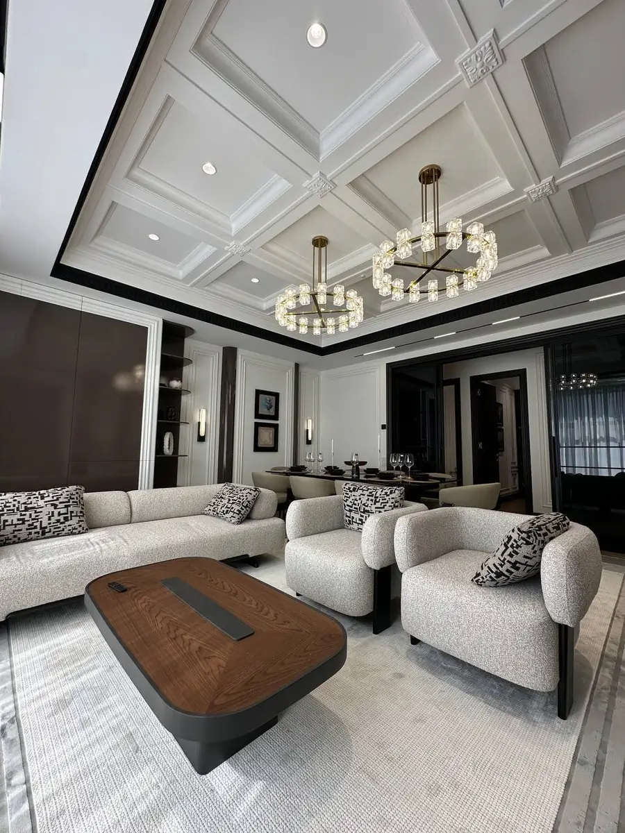 Продается 4-комнатная квартира − 150 м²