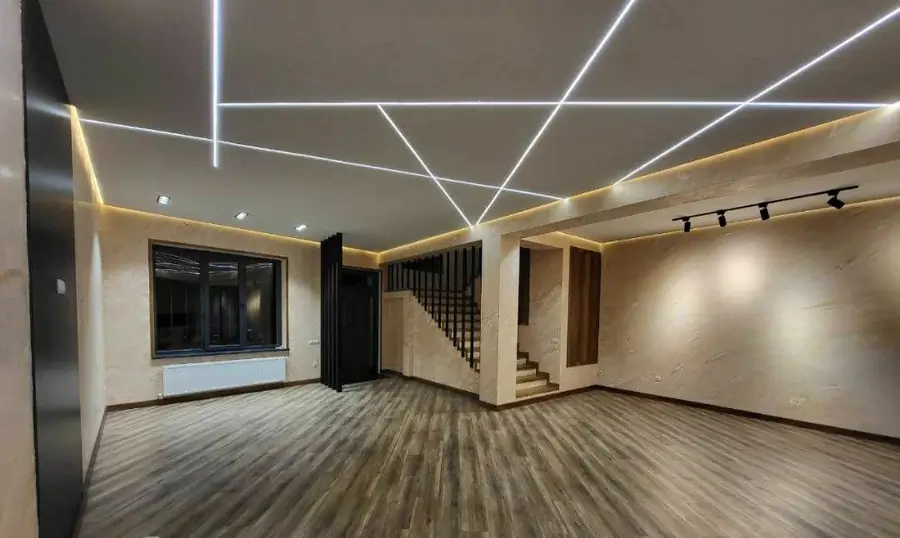 Офис − 350 м², 1/3 этаж