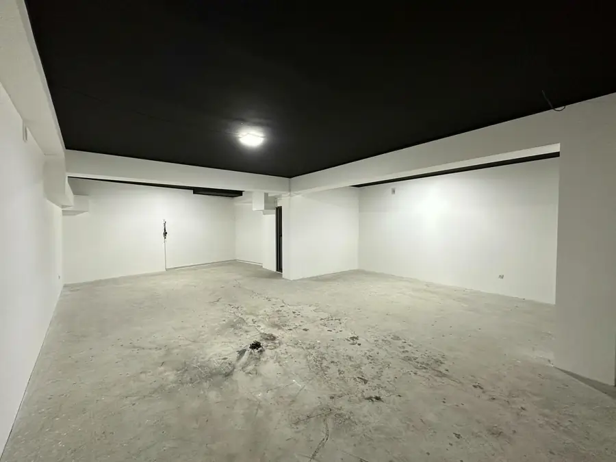 Сдается офис − 350 м²