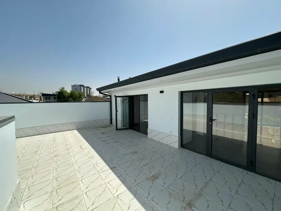 Сдается офис − 350 м²