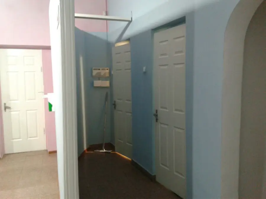 Ijaraga ofis − 437 m²